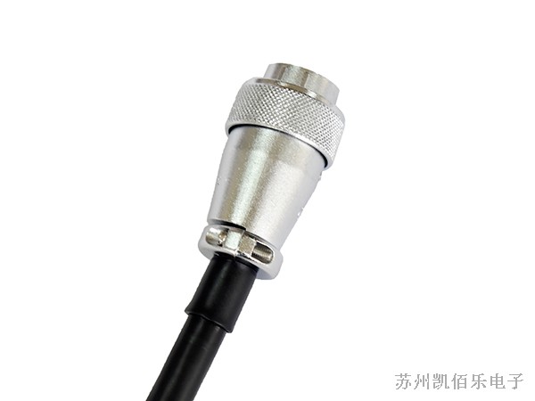 焊接式直式電纜護套插頭線束